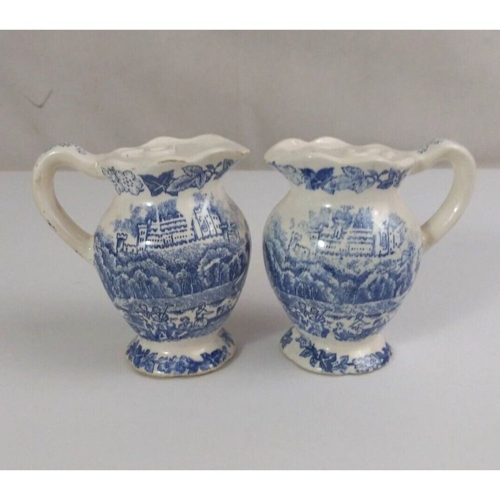 Vintage Artmark Beautiful Country Castle Design 3" Salt & Pepper Shakers Japan